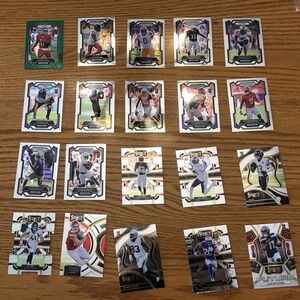 Lot 20 football cards
